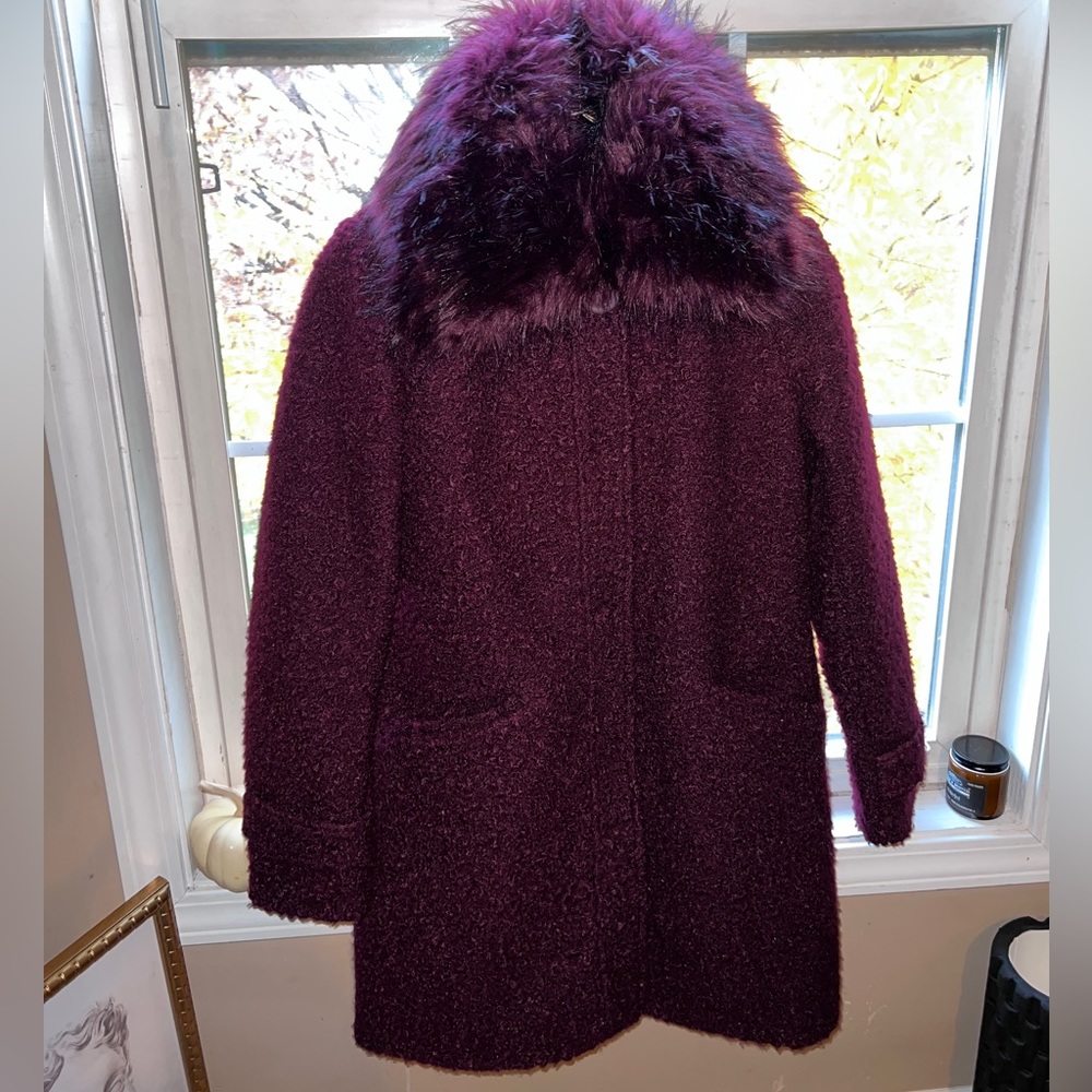 Jessica Simpson Burgundy fur coat 90’s style